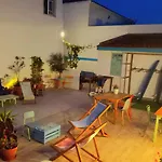 Ethic Surf House بيت ضيافة 3*