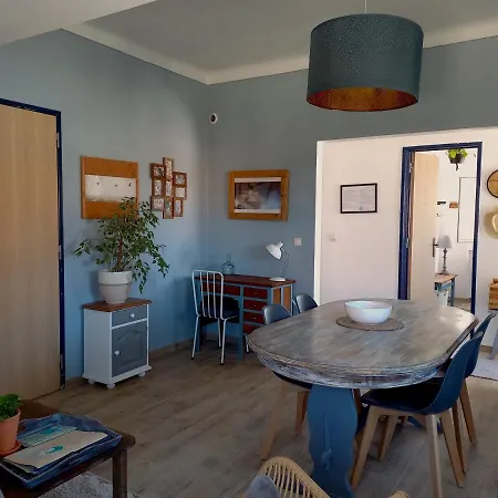 בית הארחה Ethic Surf House 3*