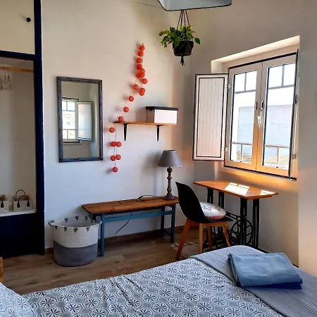 Ethic Surf House Guest house Ferrel (Leiria)