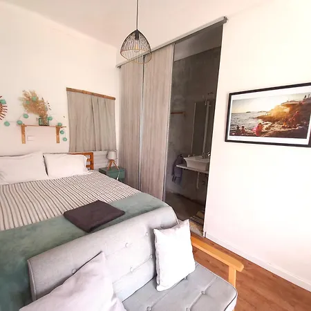 Ethic Surf House בית הארחה פרל