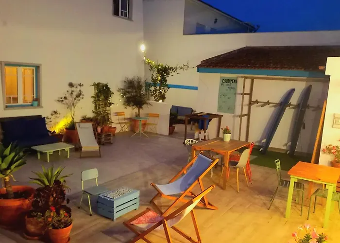 Ethic Surf House 招待所 3*